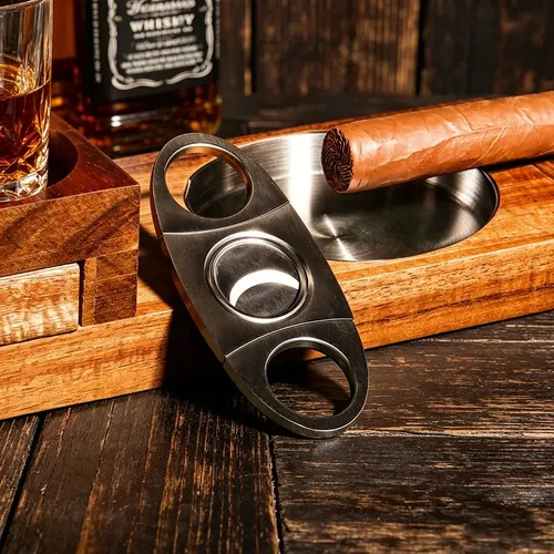 Ashtrays & Cutters